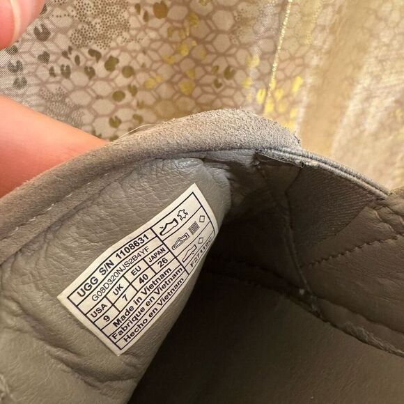 UGG Abies Perforated Slip-On Platform Sneaker Seal Gray Women's Size 9 Used - Picture 7 of 9